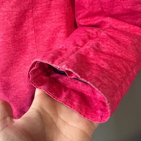 Roxy size M vibrant Pink, ski or snowboard Hooded winter snow Jacket - Picture 7 of 8